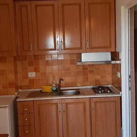 Cathrine Guest house *