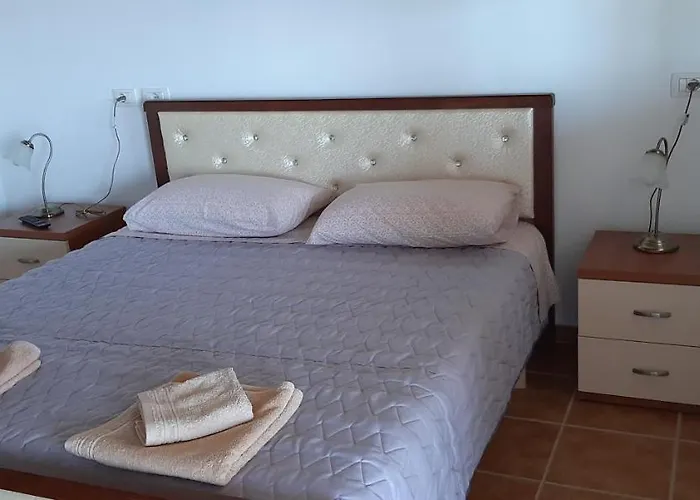 Cathrine Casa de hóspedes Dhërmi